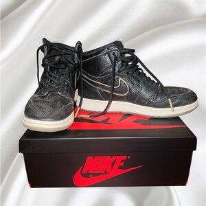 Boys Nike Black High-Top Sneakers with Gold Details